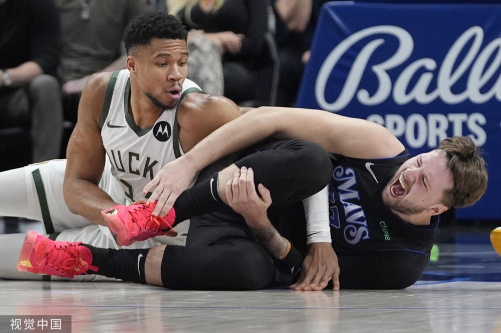 再比如足球 再比如足球