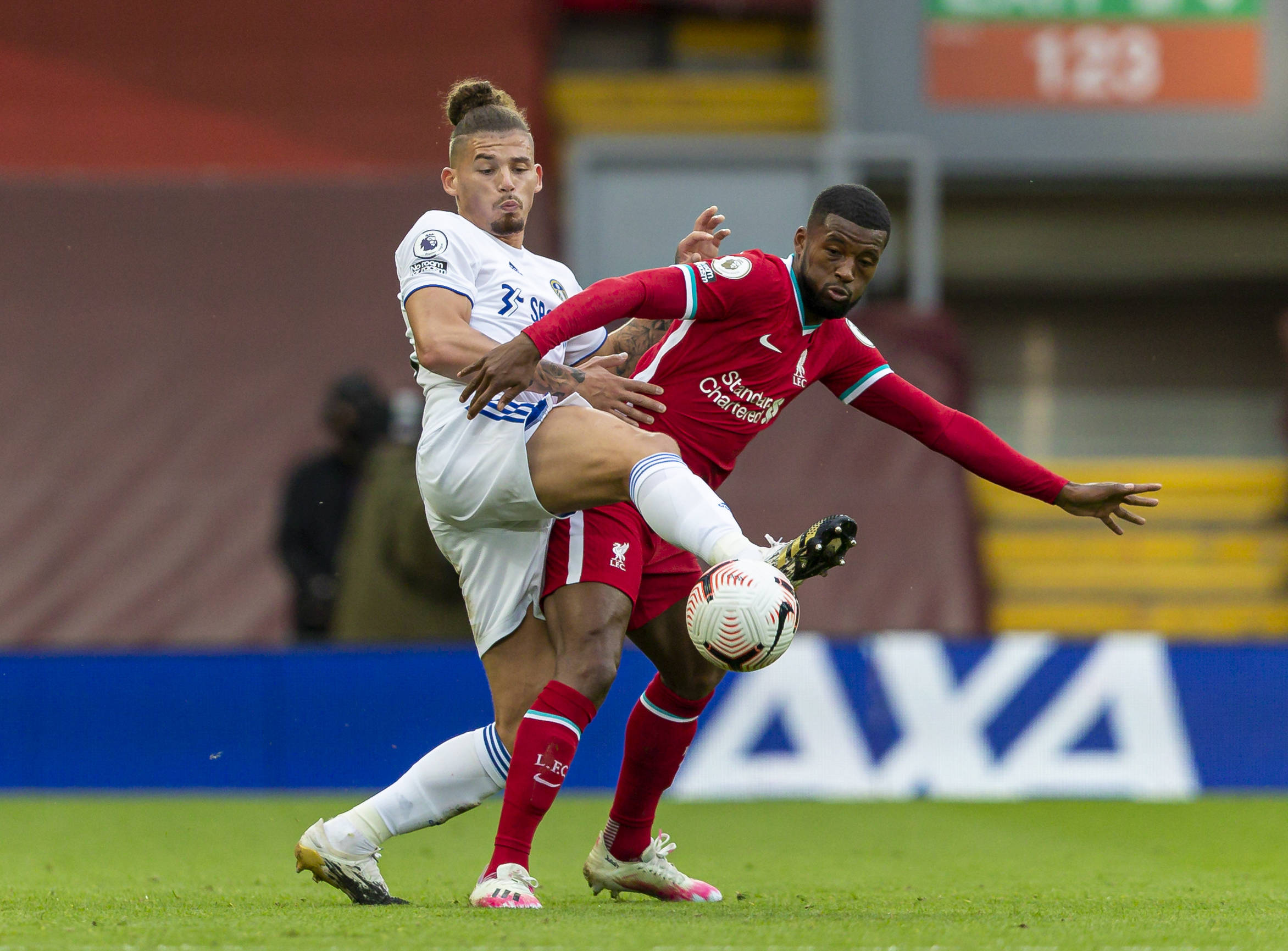 扣人心弦的 扣人心弦的